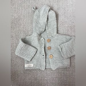 Knit sweater with hood